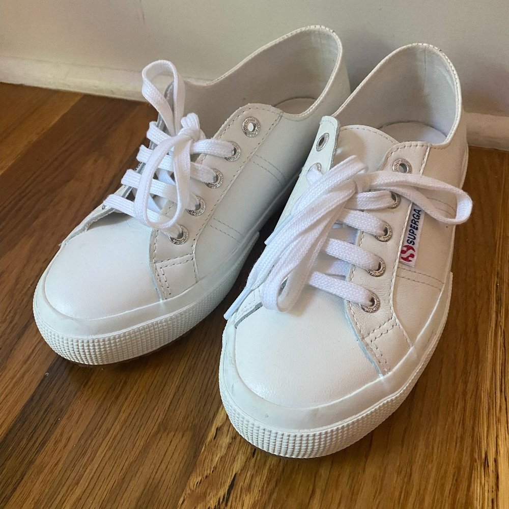 White Leather Supergas